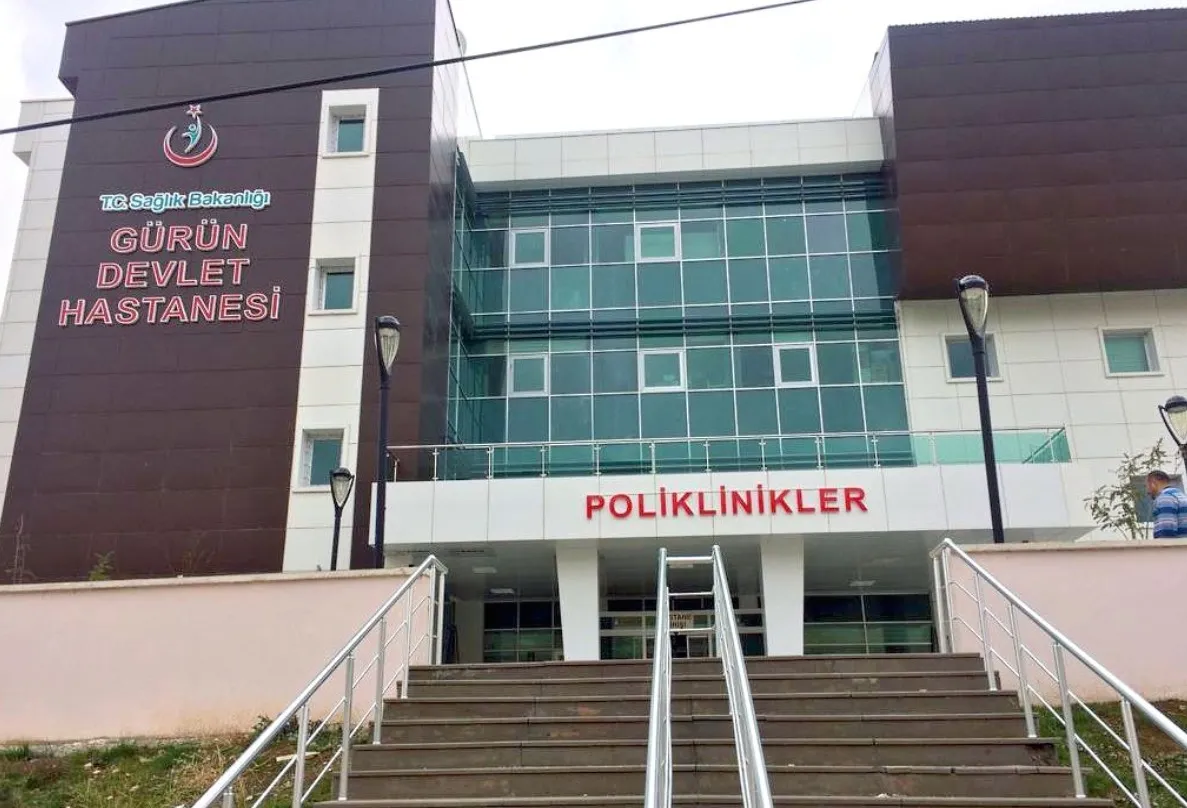 Devlet Hastanesi’nde Müdür ile Güvenlik Görevlisi Arasında Kavga