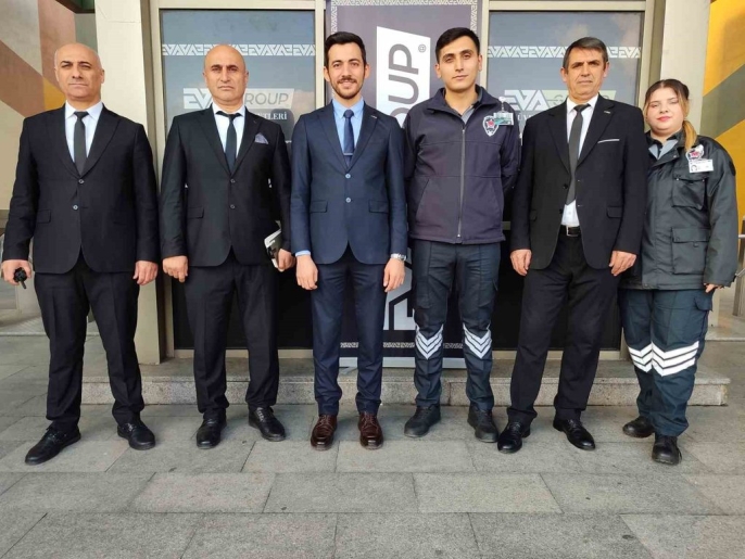 Kuyumcu Soygunu Güvenlik Personelinin Müdahalesiyle Önlenmişti