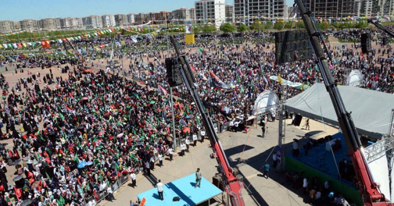 Diyarbakır'da Kutlu Doğum mitingi yapıldı
