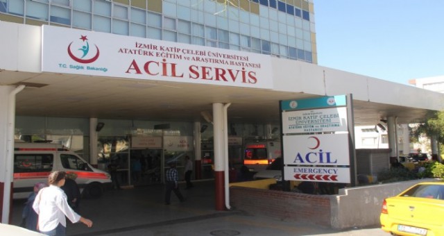 İlaç yazmayan doktorun boğazını jiletle kesti