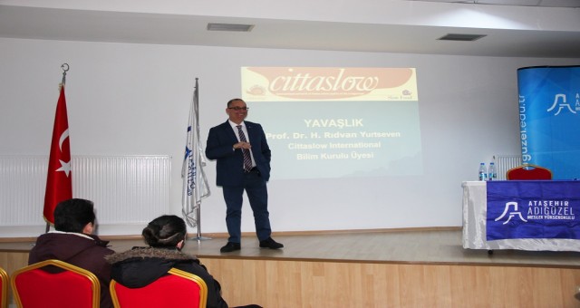 Dünyada ilk kez bir yükseköğretim kurumunda zorunlu ders oldu