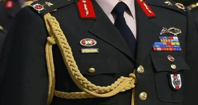 Sınırda insan kaçakçılığı yapan general tutuklandı