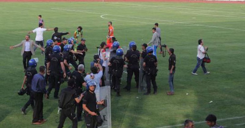 Amatör maç sonrası kavga! 2'si polis, 3 yaralı
