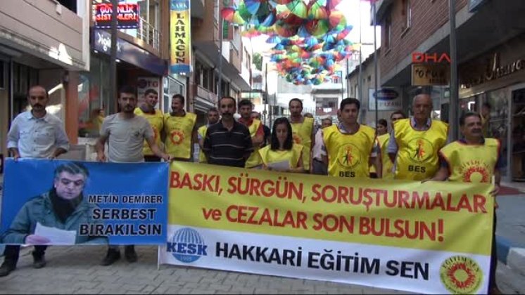 Hakkari Eğitim-Sen, Baskı ve Tutuklamalara Karşı Açıklama Yaptı