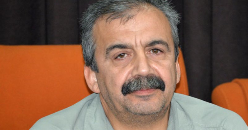 'Öcalan, darbelere karşı barikattır'