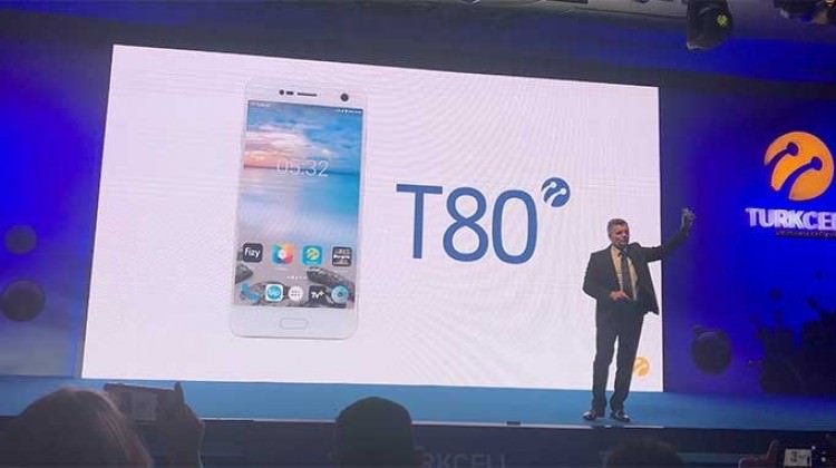 Turkcell, yeni akıllı telefonu T80'i tanıttı