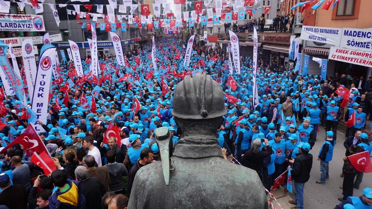  Sorusuna sadece DİSK yanıt verdi; Türk-İş ve Hak İş sessiz