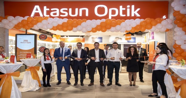 Atasun optik 250. mağazasını açtı