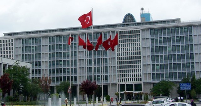 Bakanlık, İstanbul Büyükşehir’de yetki tespitini yandaş Hak-İş’e bağlı Hizmet-İş’e verdi