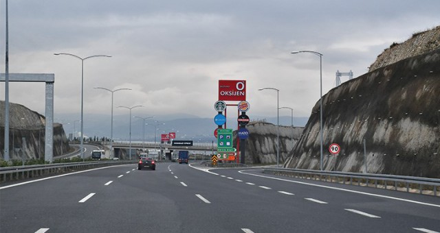 Otoyollar garantili dükkânlar bedava