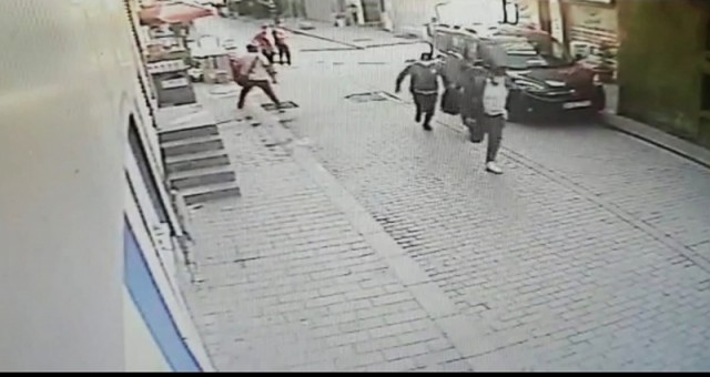 Polis yelekli soygun girişimi; hırsızlardan biri gerçek polis çıktı