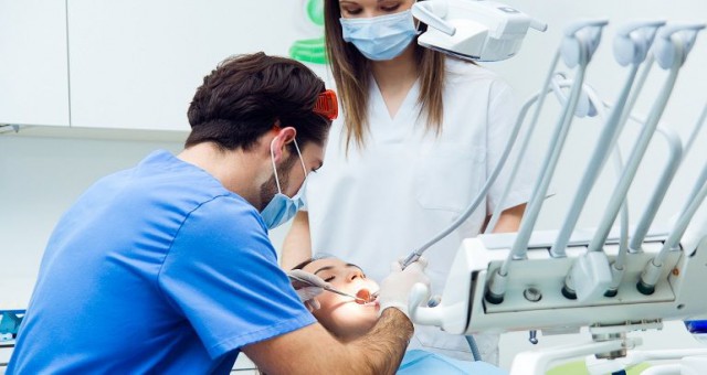 Atanamayan ağız ve diş sağlığı teknikerleri çağrıda bulundu: Hakkımız olan adil kadroyu istiyoruz