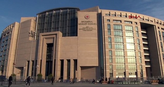 İstanbul da Hakim cübbesi giyip adliyeden televizyon çalmaya çalıştı!