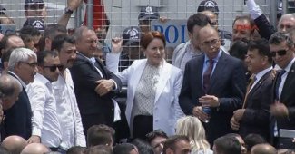Akşener: Emniyetin yazılı emrini görmeden ayrılmayacağız