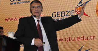 Babalar ne söylerse söylesin kızlarımız eğitilsin