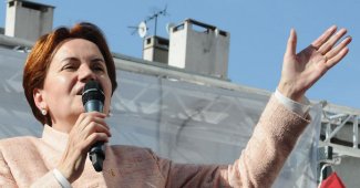 Putin yüzne nasıl bakıyorsa, Merkel de öyle bakacak