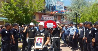 Şehit polis Şener, Adanada toprağa verildi