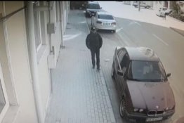 Özel güvenlik görevlisi eşini sokakta öldürdü