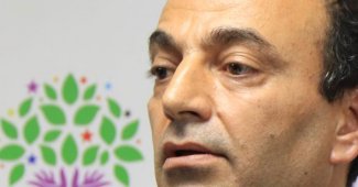 Hükümet sonuç açıklamakta acele etmesin, referandum bitmemiştir
