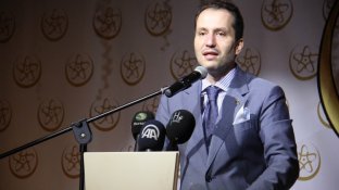 Erbakan Saadet Partisine açtığı davayı kazandı