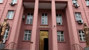 İşçinin iş yerini terk ederek eylemli olarak iş sözleşmesini haklı feshi
