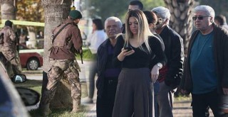 Antalyada bir bankada hareketli dakikalar