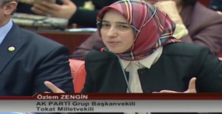 Akparti grup Başkanvekili Zengin: Polislerin işçileri tartaklamasını anlamakta zorlanıyorum