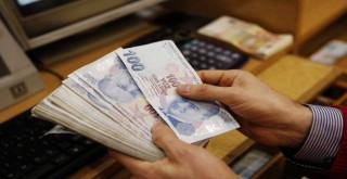 Enflasyona göre asgari ücret rafa kalktı! Şirketler yüzde 50 zamma yeşil ışık yaktı
